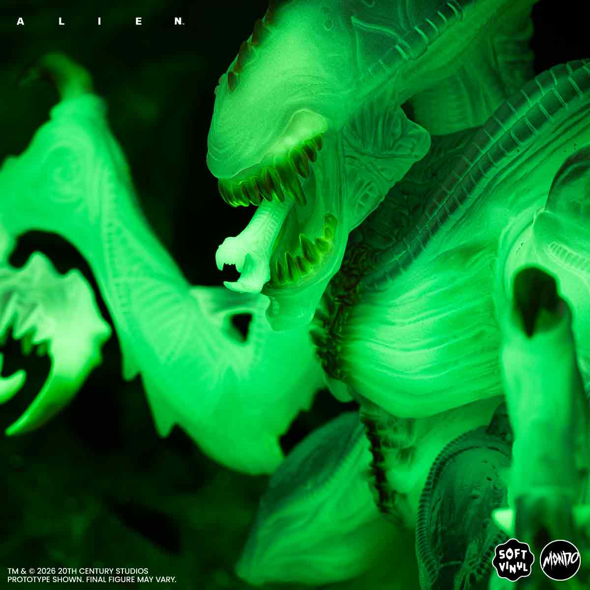 Aliens - Mantis Alien Soft Vinyl Figure - Cherry Blossom Glow in the Dark Variant - Image 23