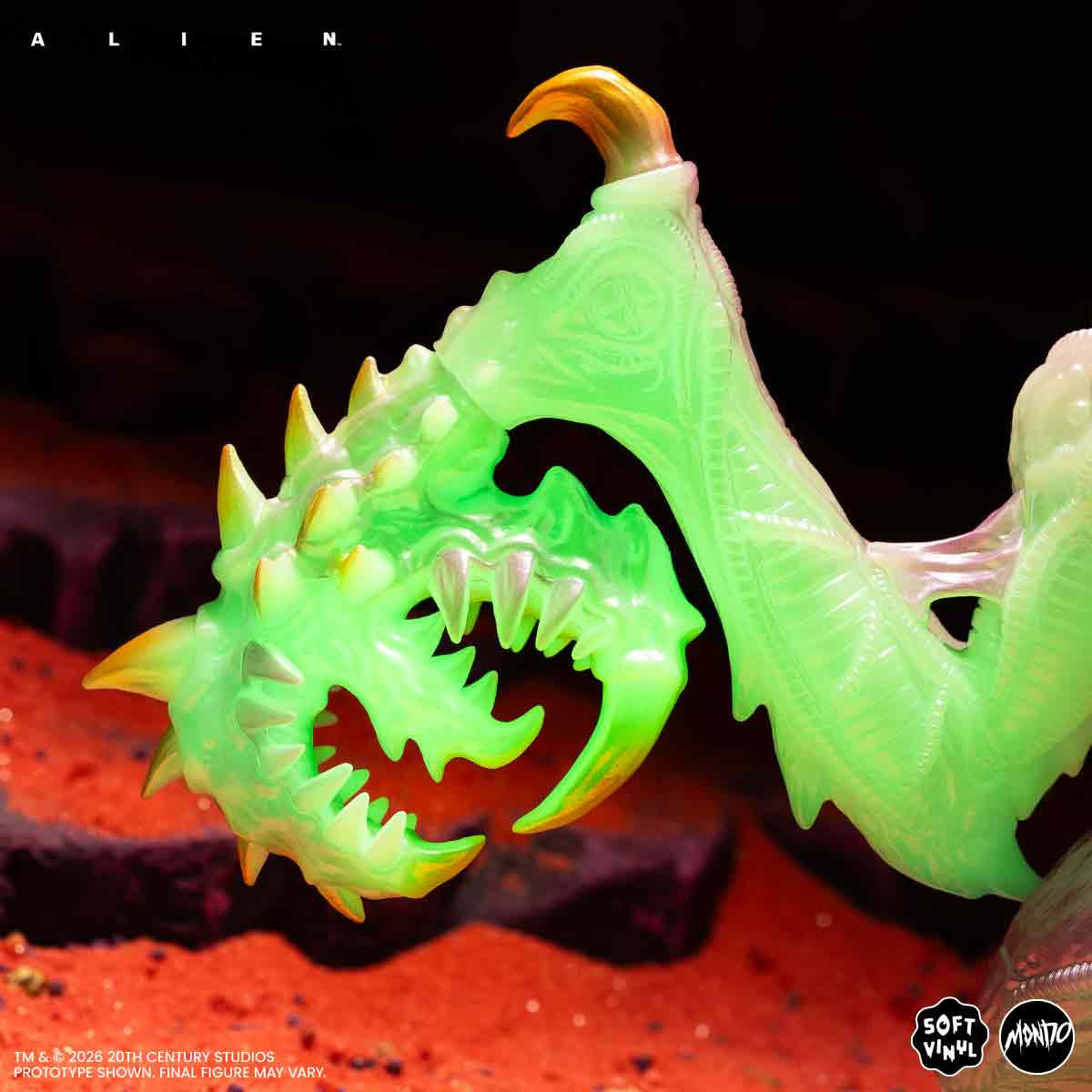 Aliens - Mantis Alien Soft Vinyl Figure - Cherry Blossom Glow in the Dark Variant - Image 24