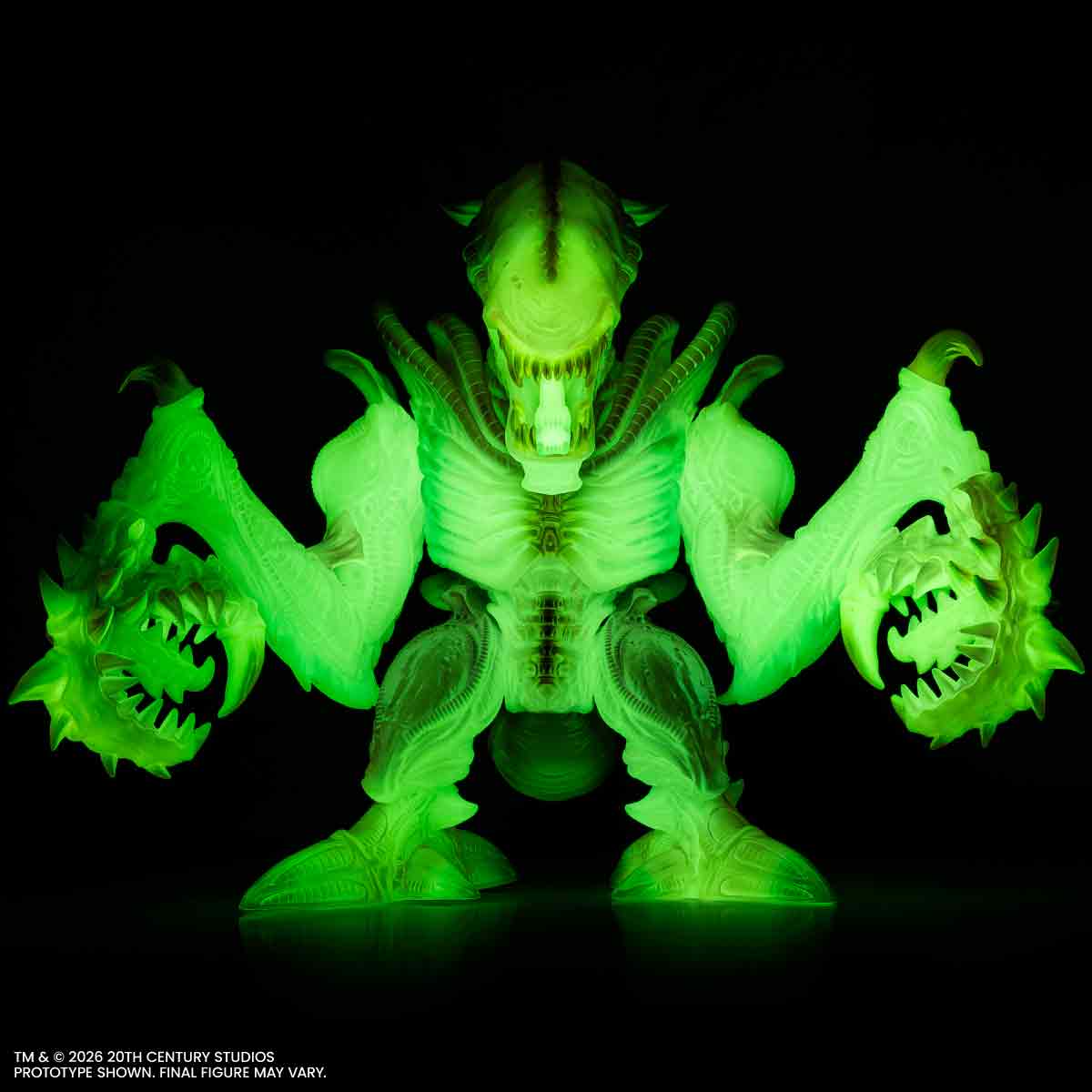 Aliens - Mantis Alien Soft Vinyl Figure - Cherry Blossom Glow in the Dark Variant - Image 33