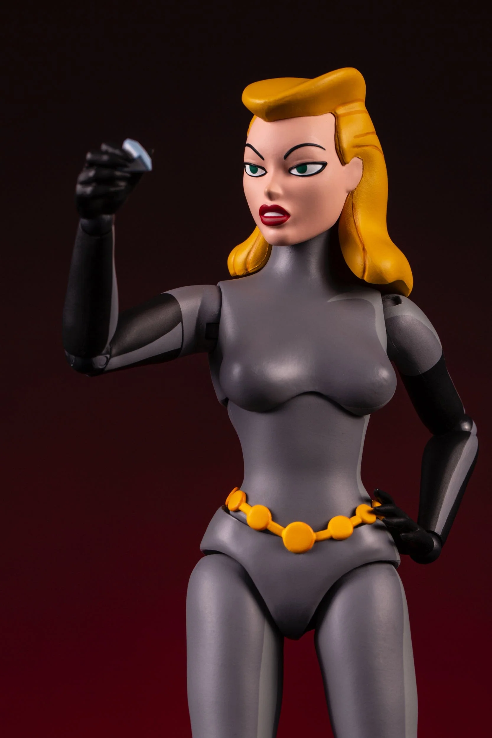 Batman: The Animated Series - Catwoman 1/6 Scale Figure - Mondo Exclusive - Image 13