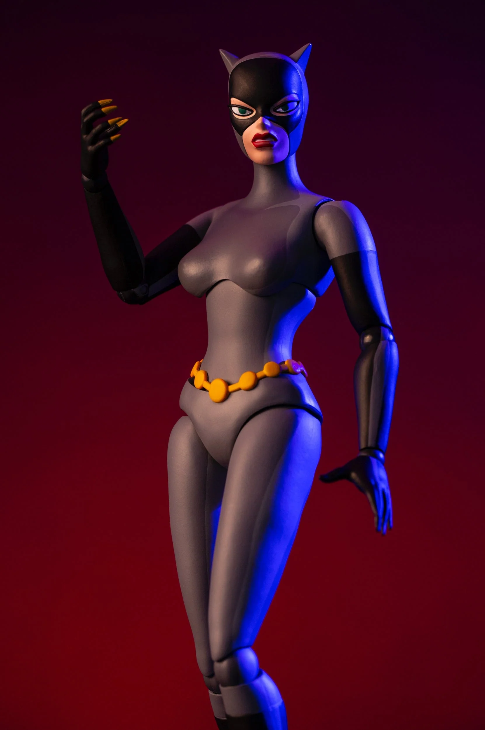 Batman: The Animated Series - Catwoman 1/6 Scale Figure - Regular Edition - Image 18