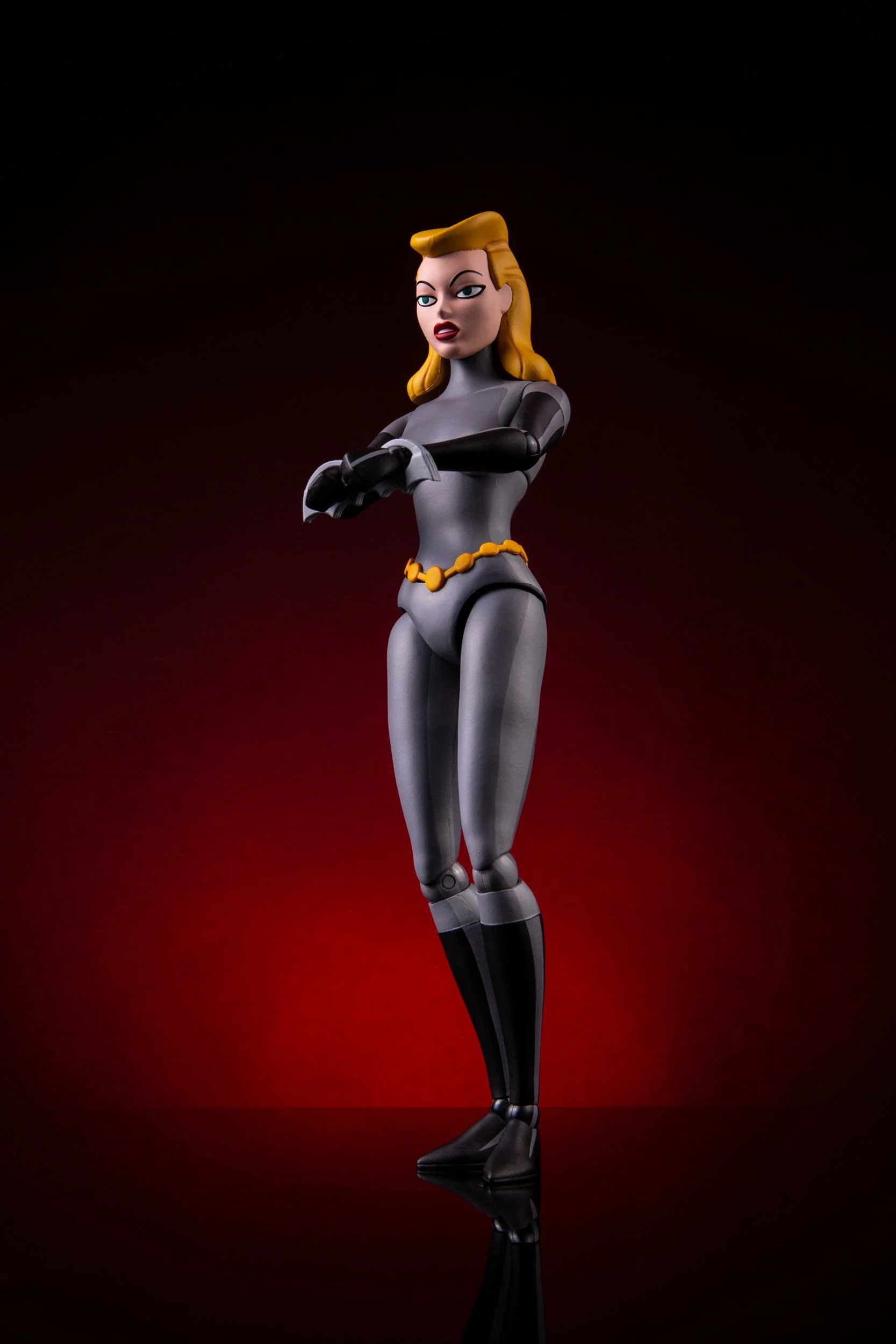 Batman: The Animated Series - Catwoman 1/6 Scale Figure - Regular Edition - Image 20