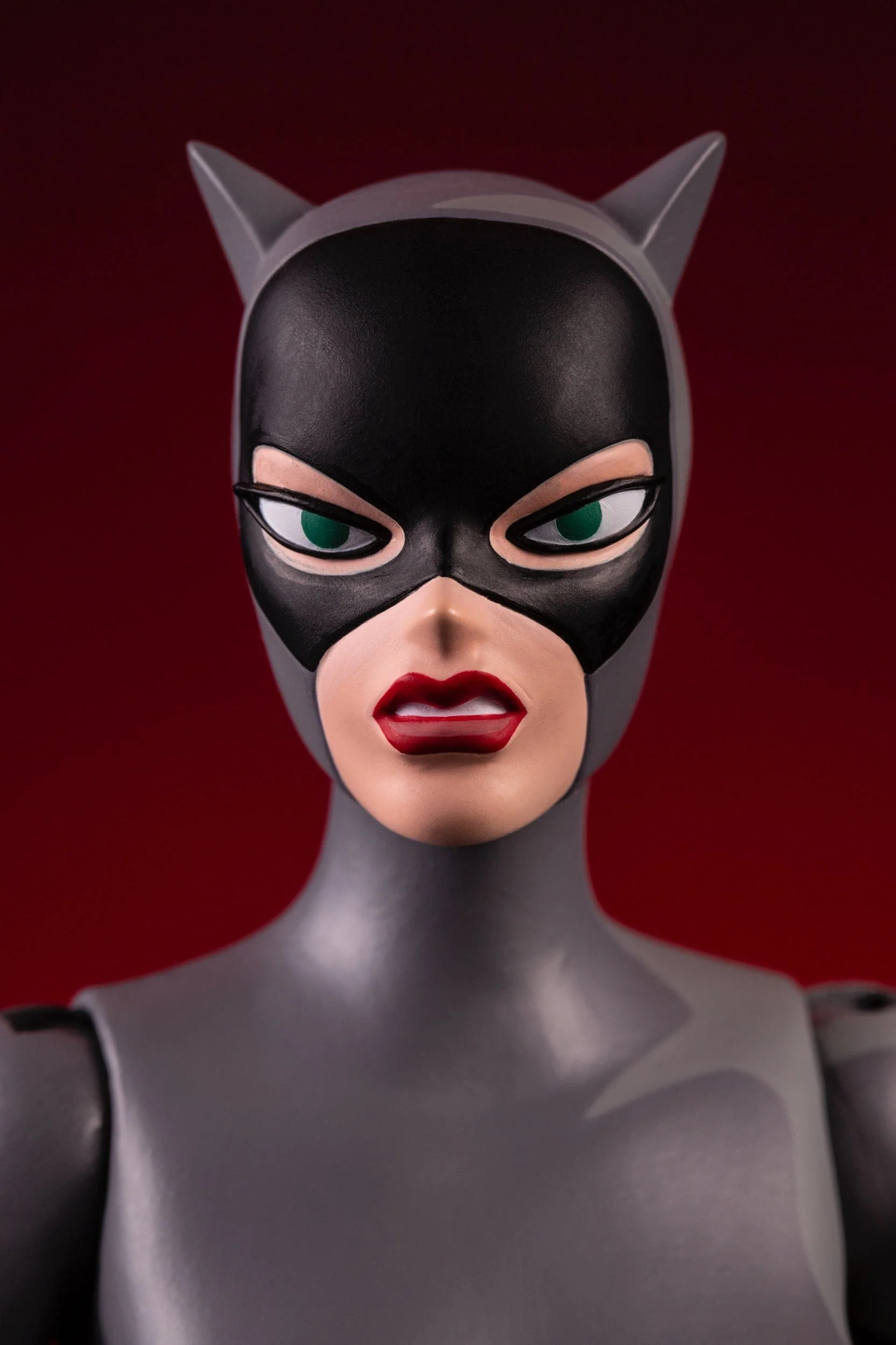 Batman: The Animated Series - Catwoman 1/6 Scale Figure - Regular Edition - Image 7