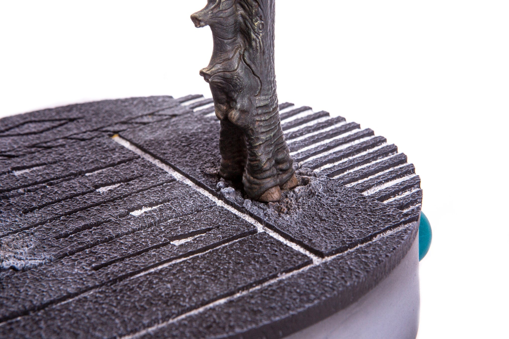 Colossal Giant Monster Maquette - Image 20