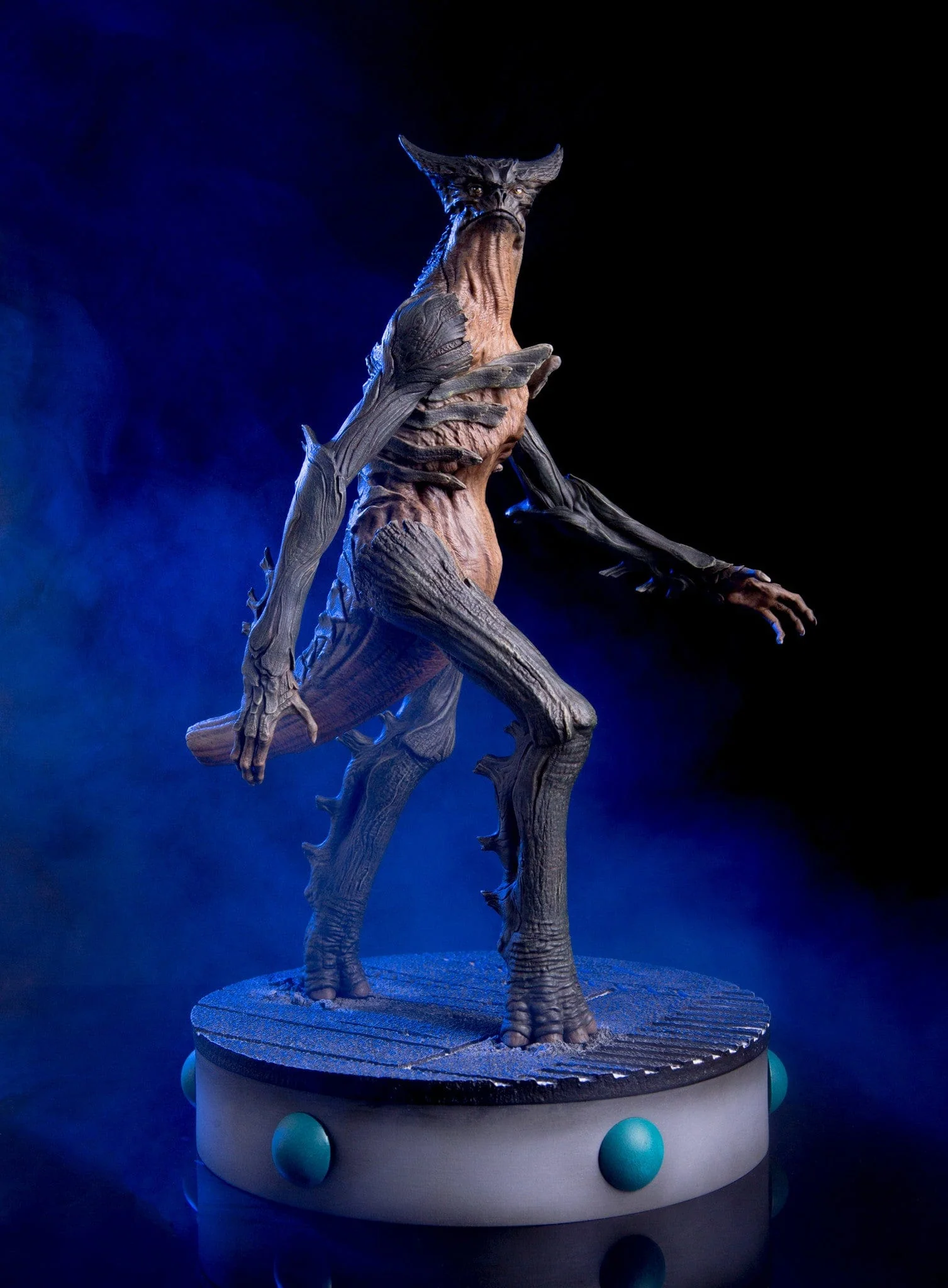 Colossal Giant Monster Maquette - Image 27