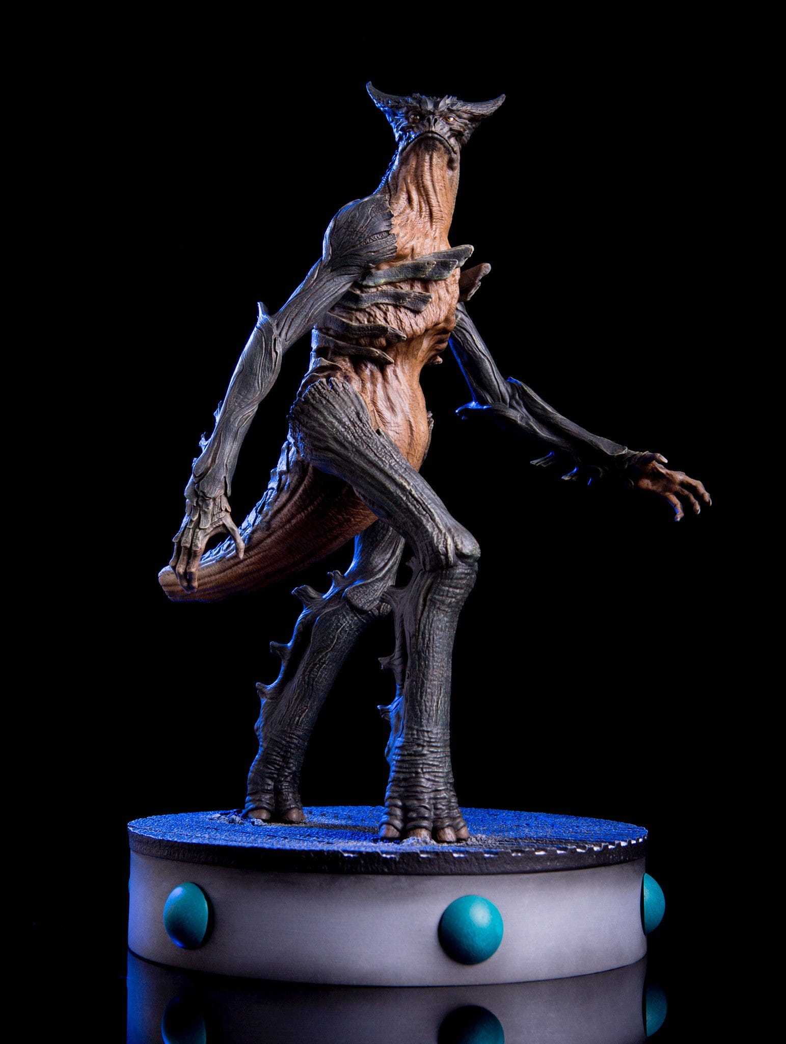 Colossal Giant Monster Maquette - Image 3