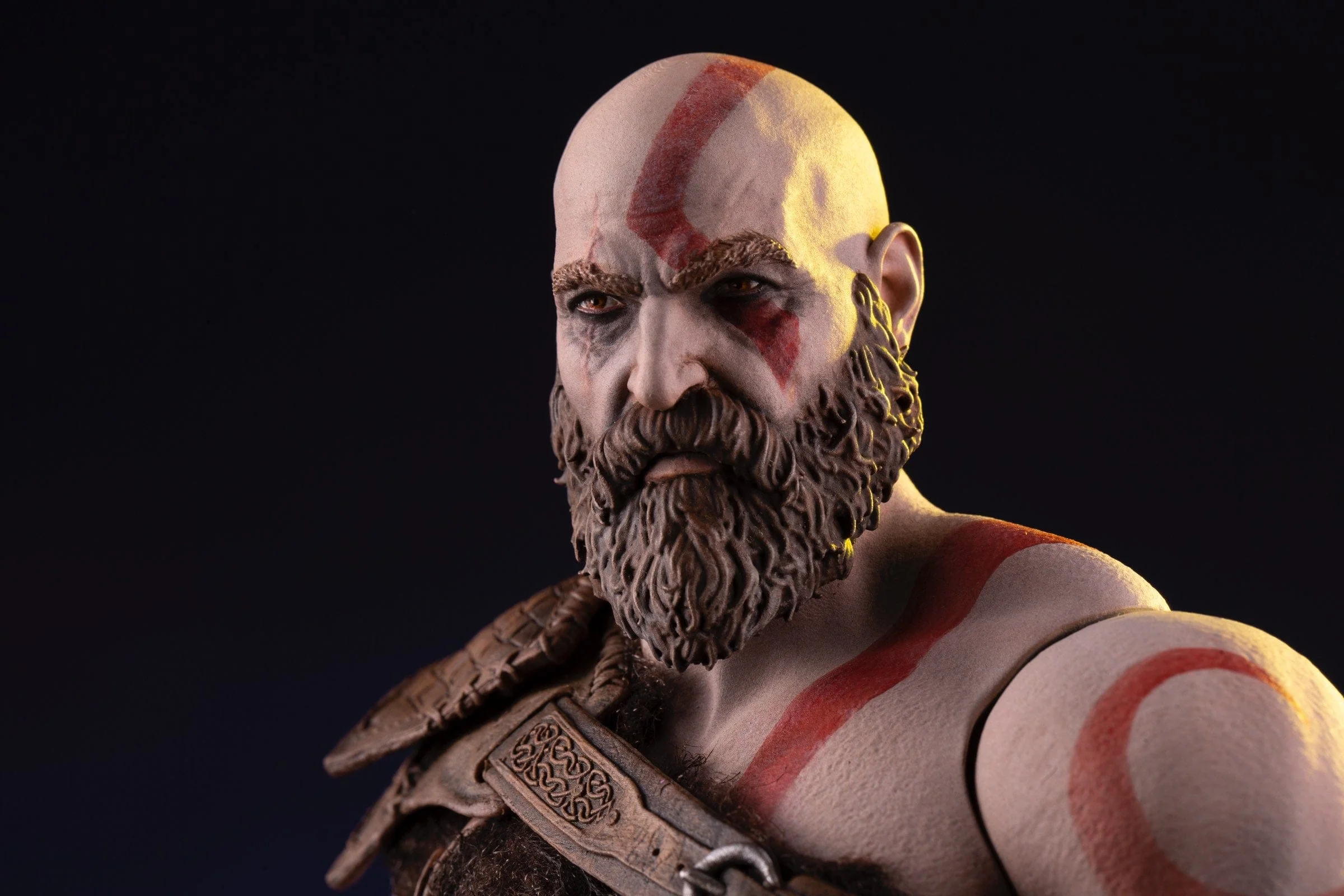 God Of War – Kratos 1/6 Scale Deluxe Figure Exclusive - Image 11