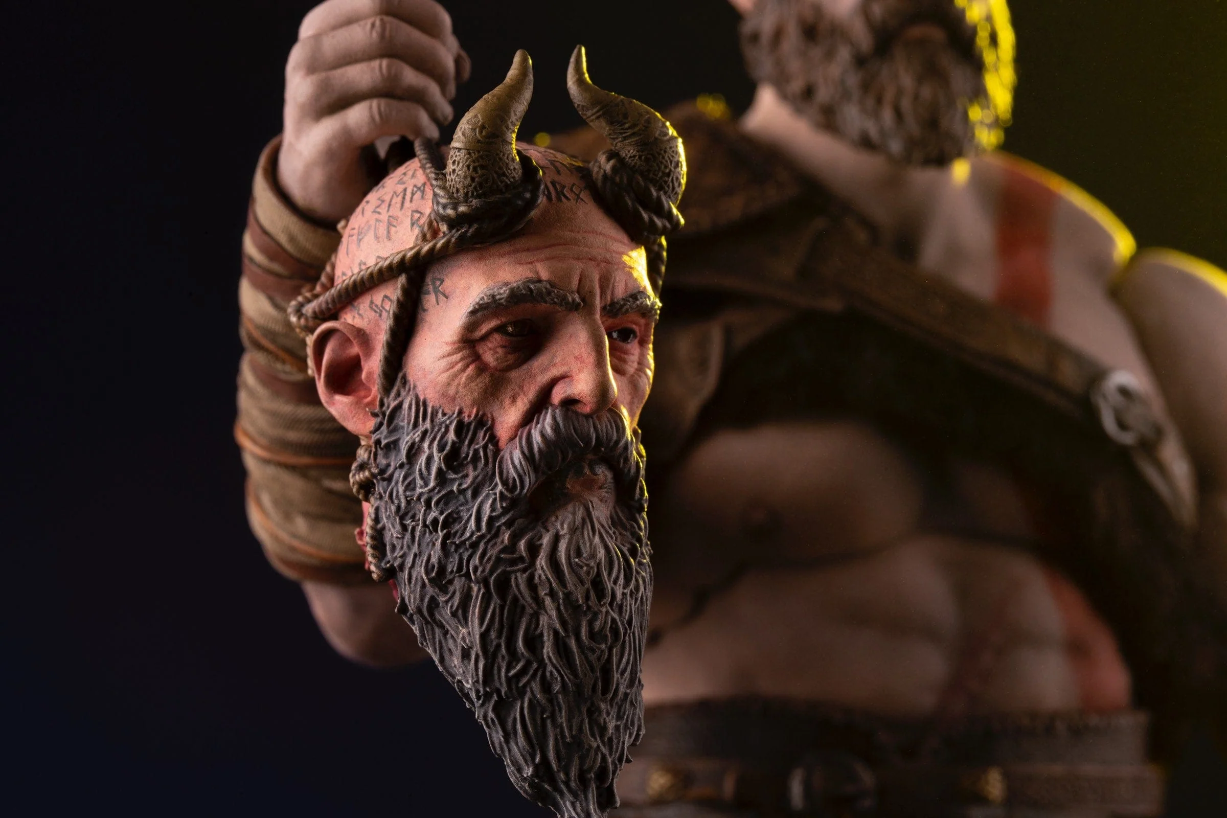 God Of War – Kratos 1/6 Scale Deluxe Figure Exclusive - Image 24