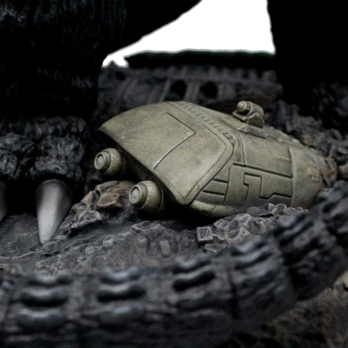 Godzilla 89 Premium Scale Statue - Image 8