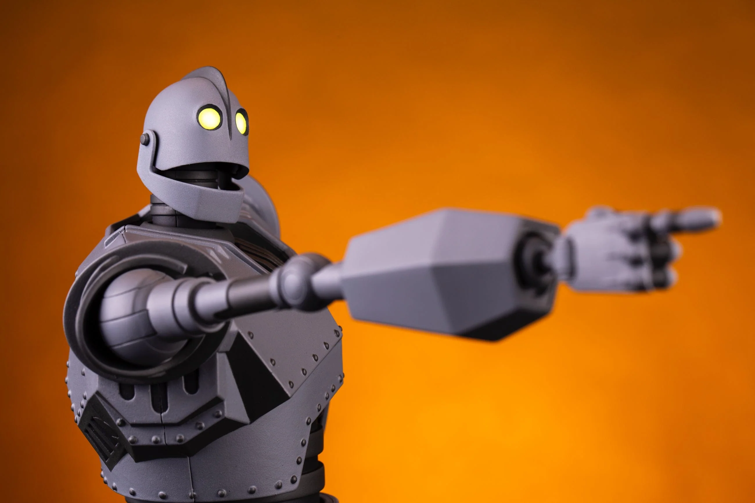 Iron Giant MONDO MECHA Figure - Image 33