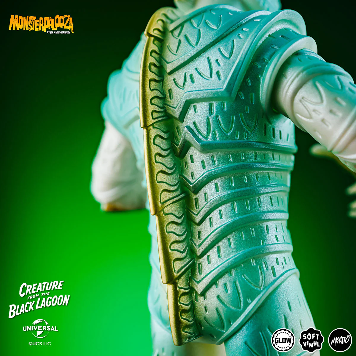 Creature From The Black Lagoon - Vinyl Designer Figure by Attack Peter - Glow in the Dark Variant - Image 9