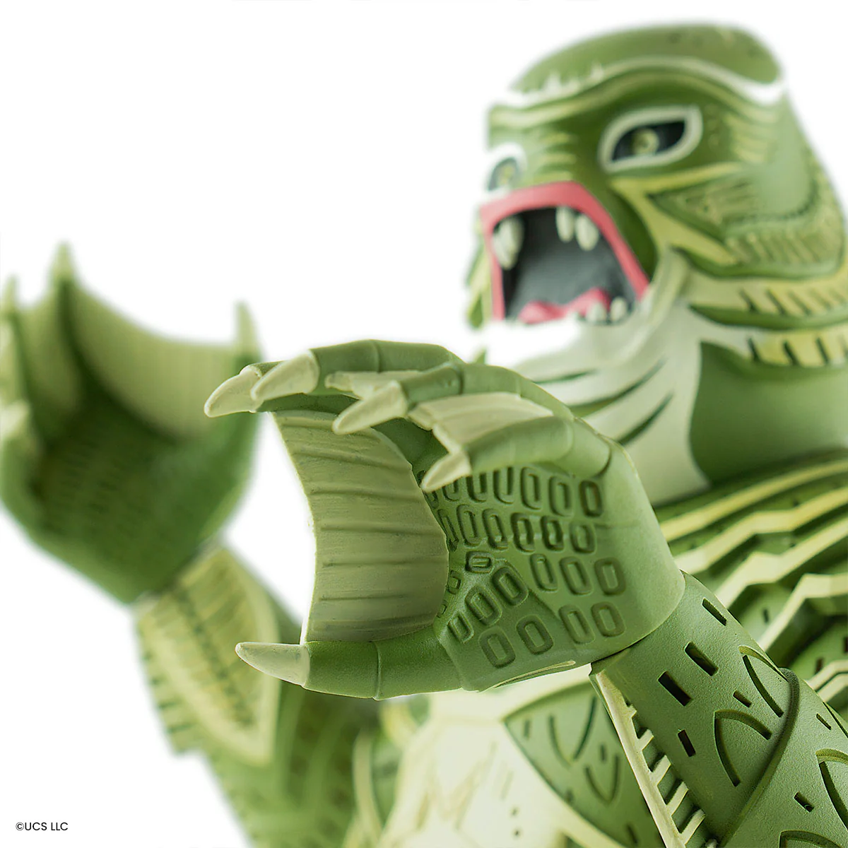 Creature From The Black Lagoon - Vinyl Designer Figure by Attack Peter - Green Timed Edition Variant - Image 12