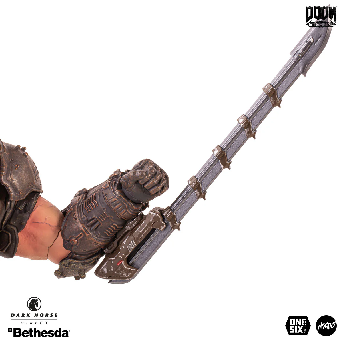 DOOM Eternal - Doom Slayer ⅙ Scale Action Figure Mondo Crimson Variant - Image 17