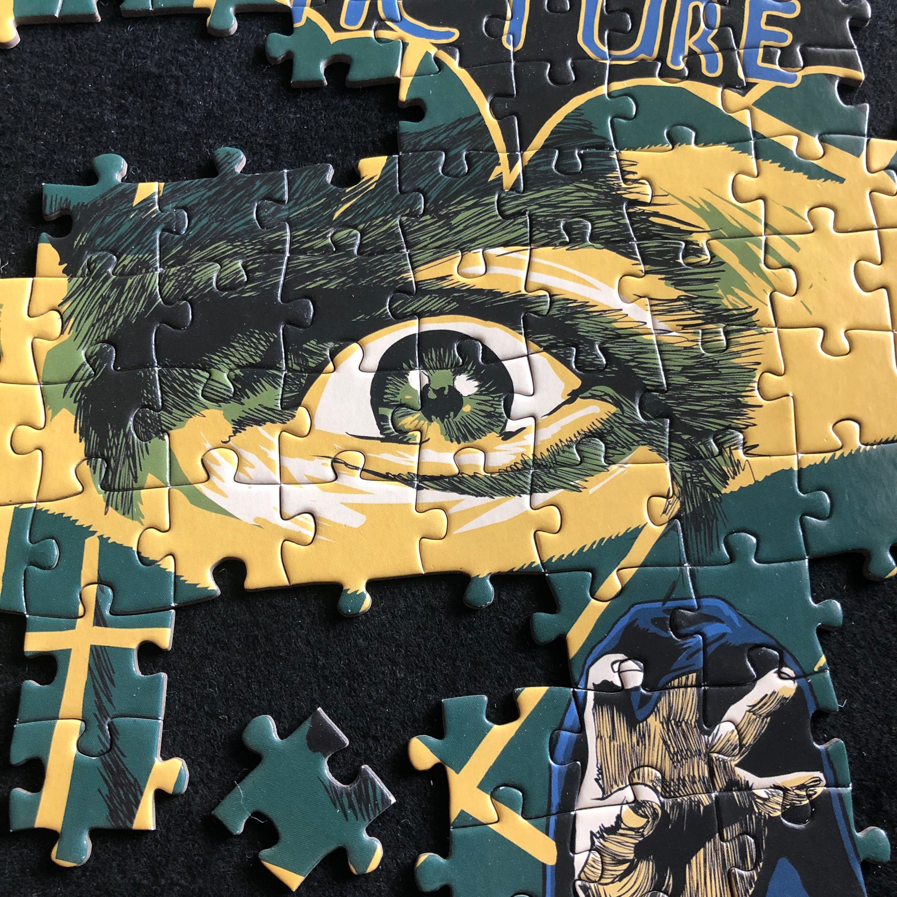 Dracula 1000-Piece Puzzle - Image 10