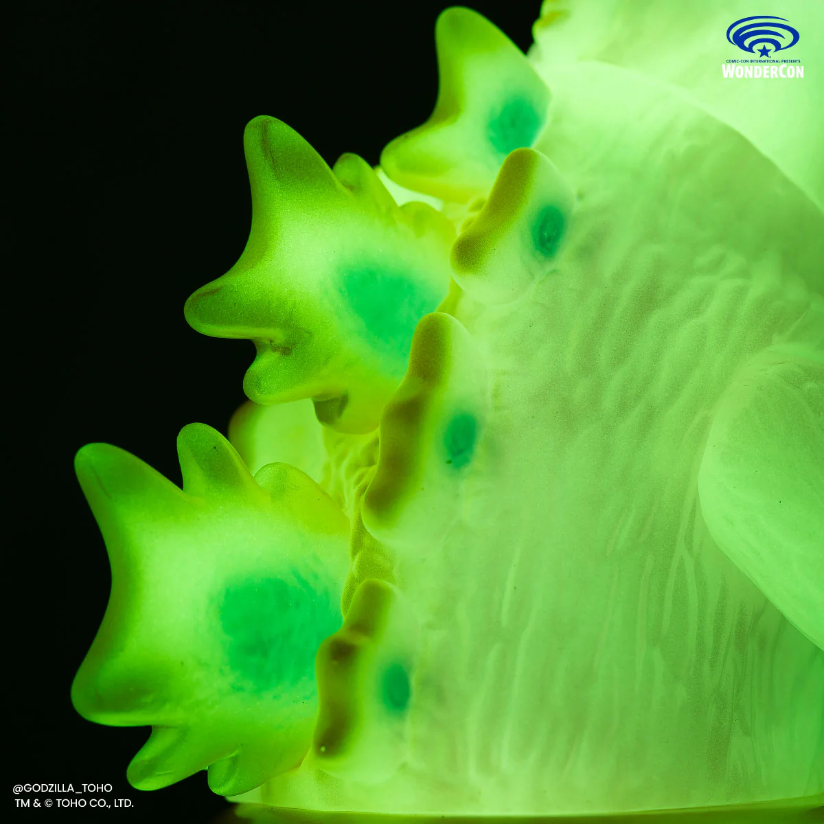 Godzilla UFO - Vinyl Designer Figure by Octeel - Cherry Blossom Variant - Image 24