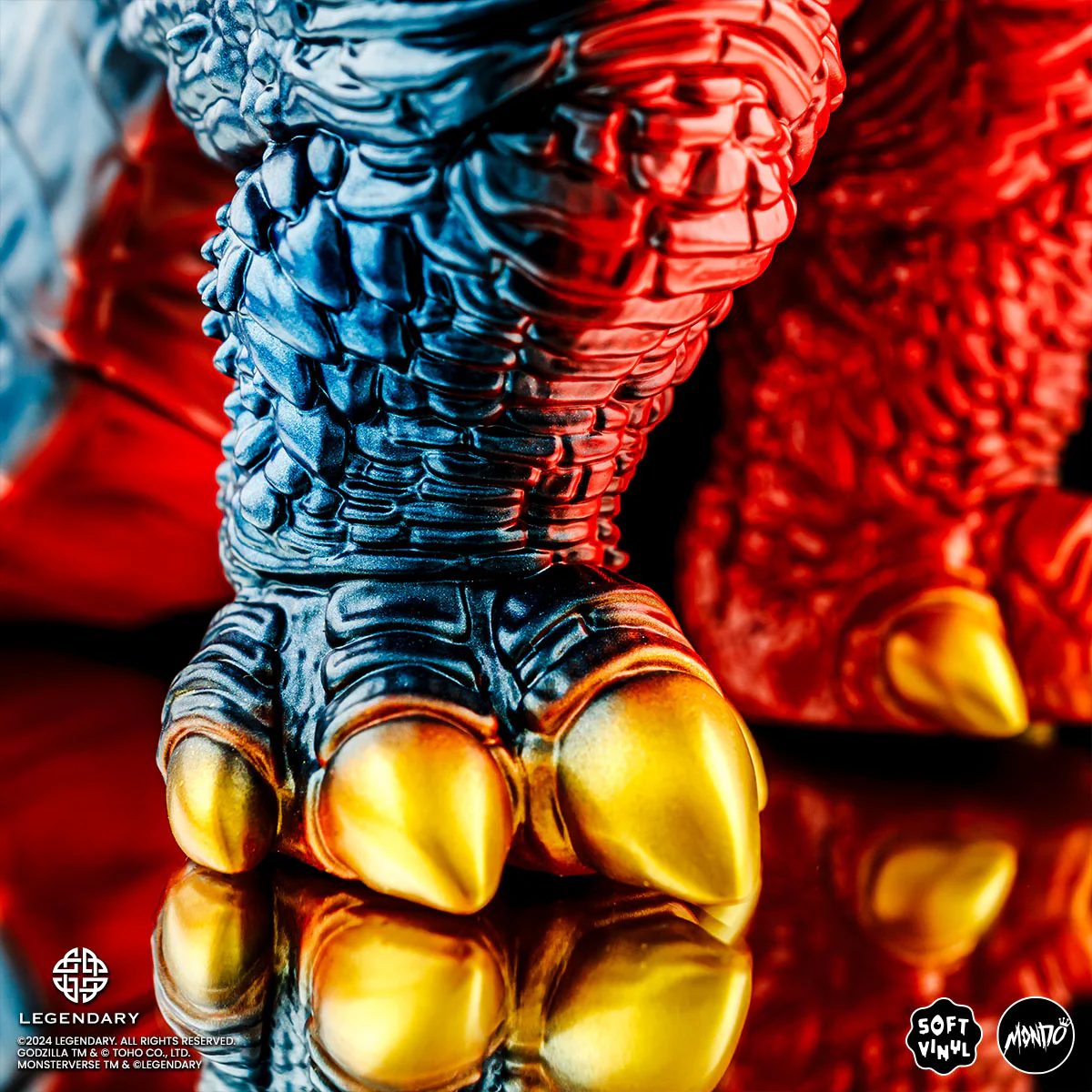 Godzilla x Kong: The New Empire - Godzilla Soft Vinyl - Retro Titan Variant - Image 17