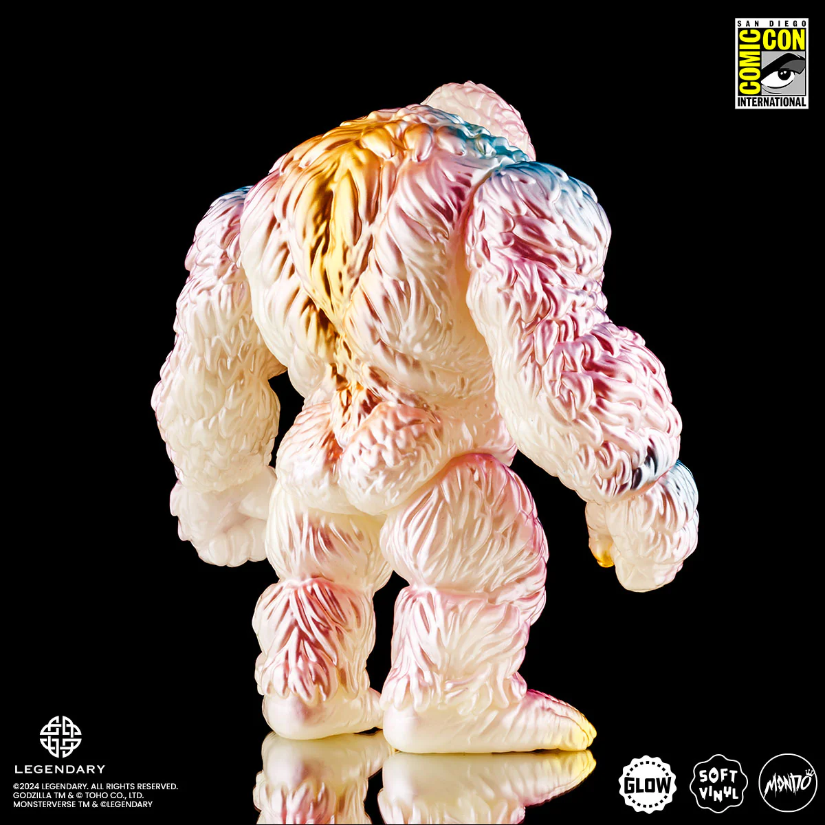 Godzilla x Kong: The New Empire - Kong Soft Vinyl Figure - Cherry Blossom Glow in the Dark Variant - Image 10