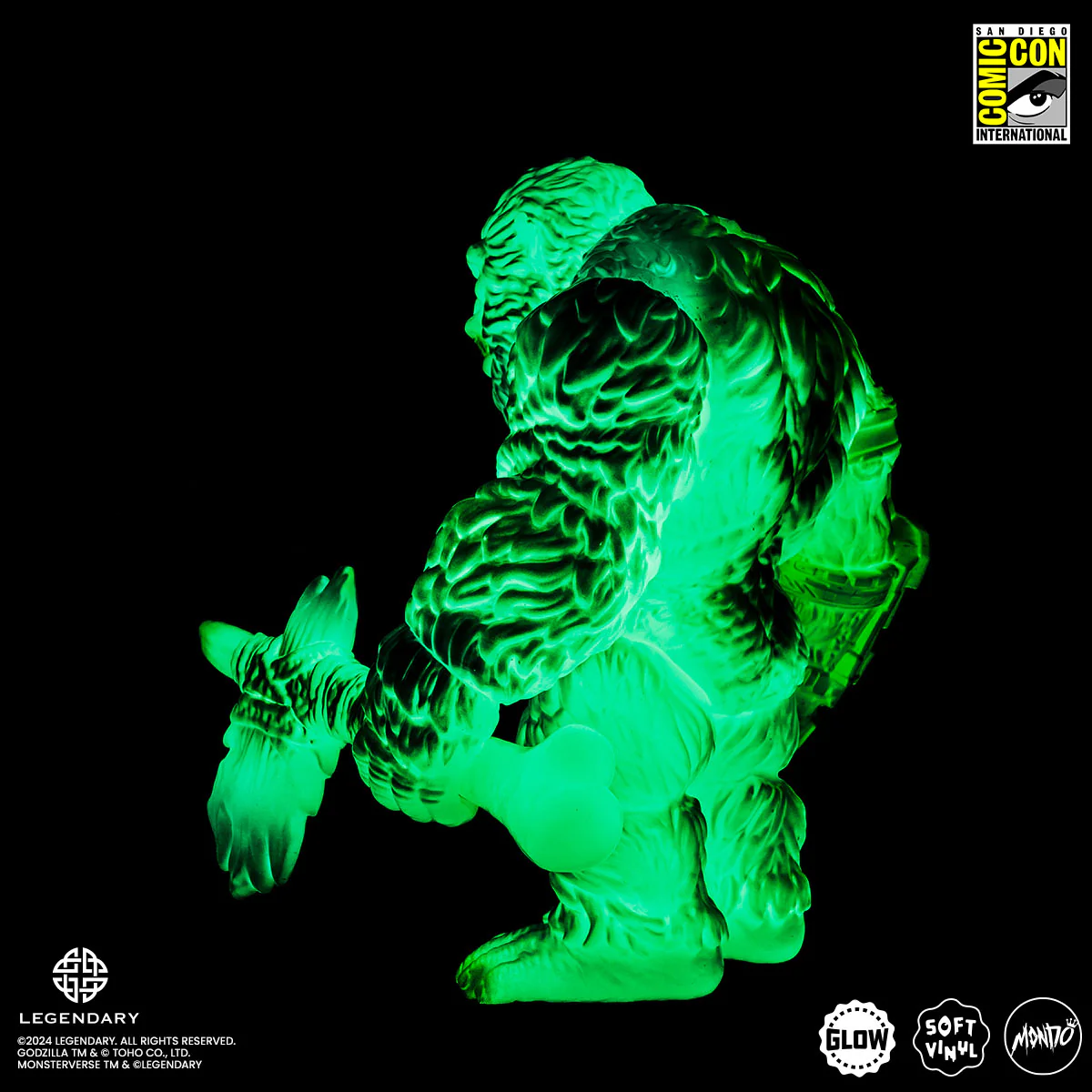 Godzilla x Kong: The New Empire - Kong Soft Vinyl Figure - Cherry Blossom Glow in the Dark Variant - Image 11