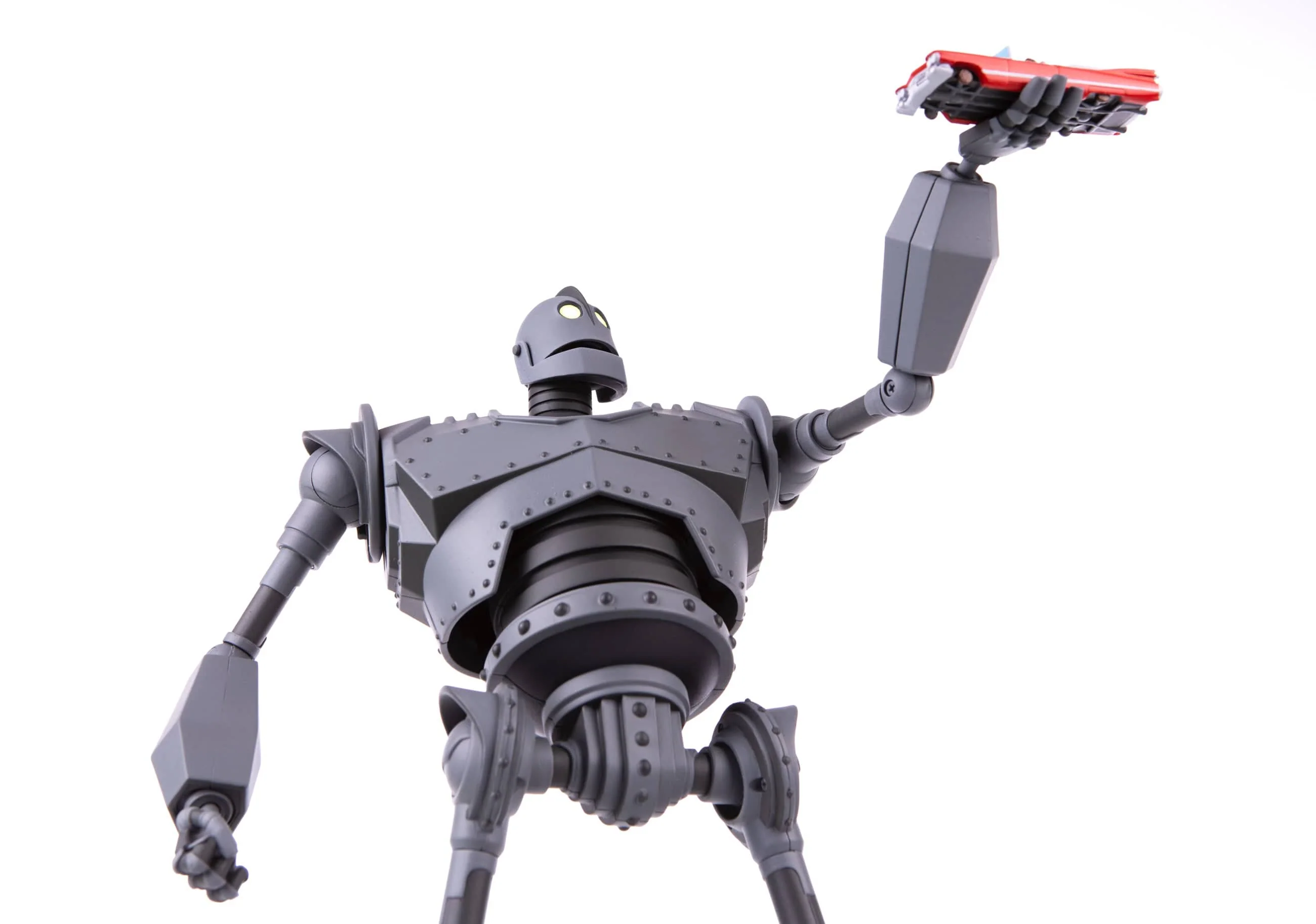 Iron Giant MONDO MECHA Figure Exclusive - Image 2