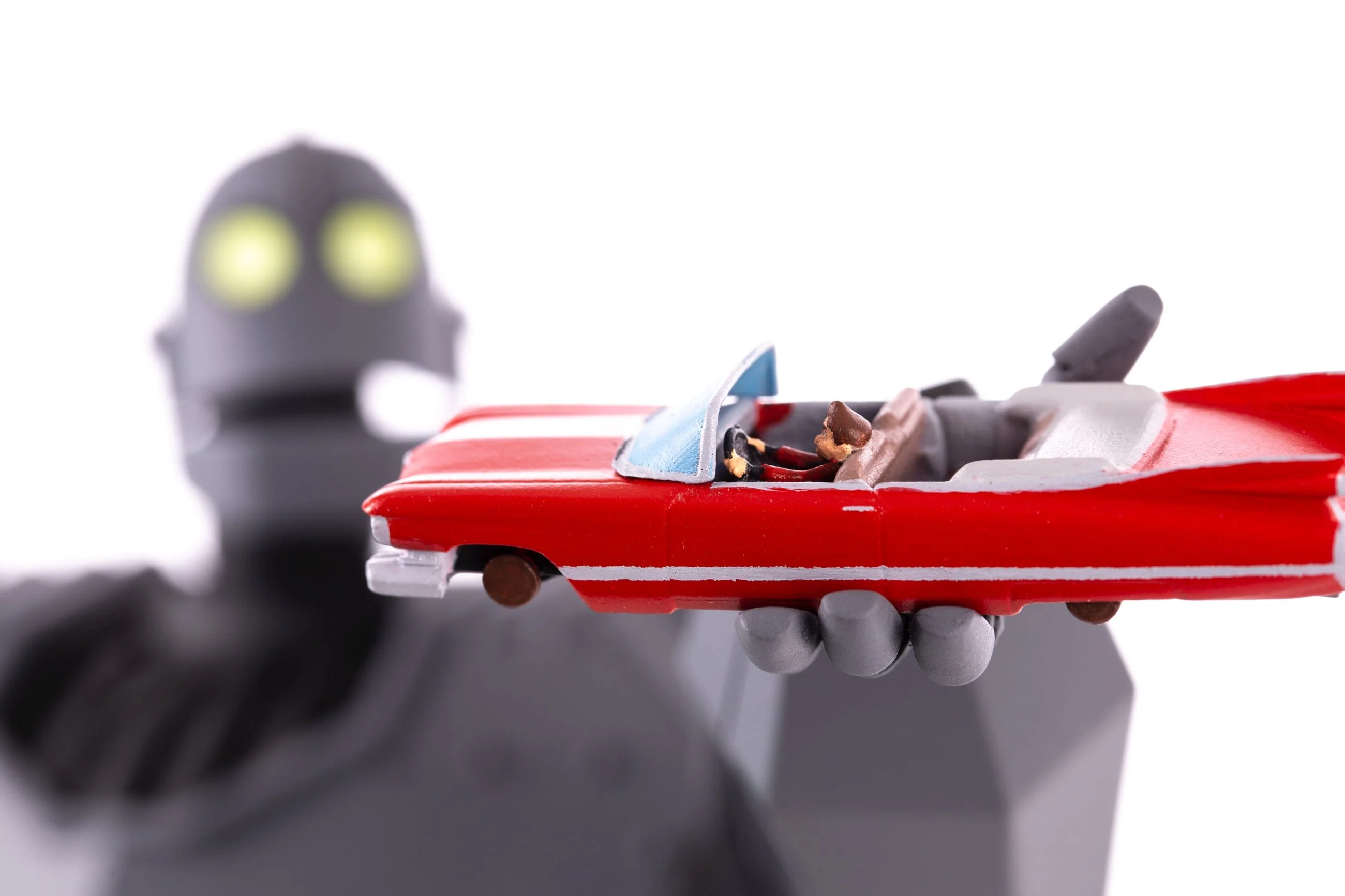 Iron Giant MONDO MECHA Figure Exclusive - Image 7