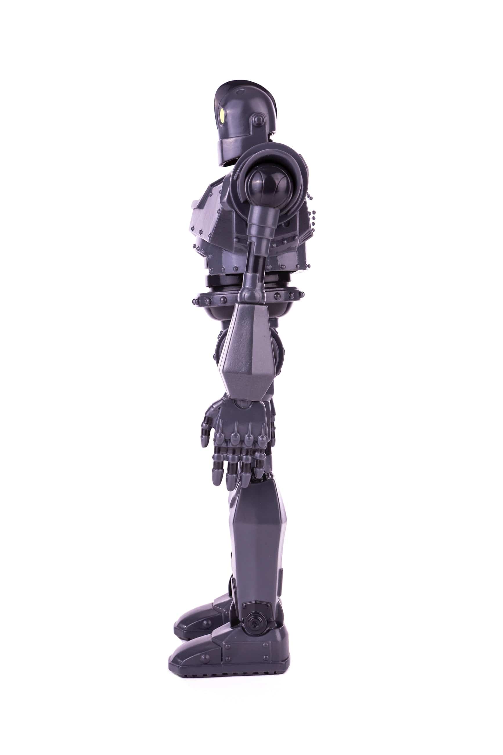 Iron Giant Soft Vinyl Figure - Image 15