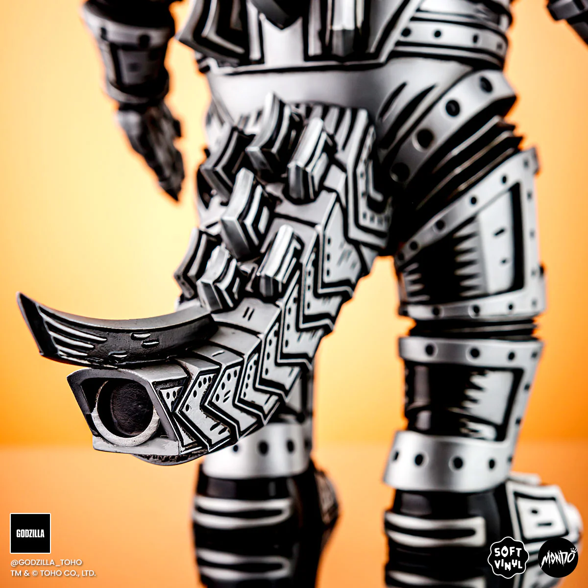 Mechagodzilla (Silver) - Vinyl Designer Figure by Attack Peter - Silver Variant Limited Edition - Image 13