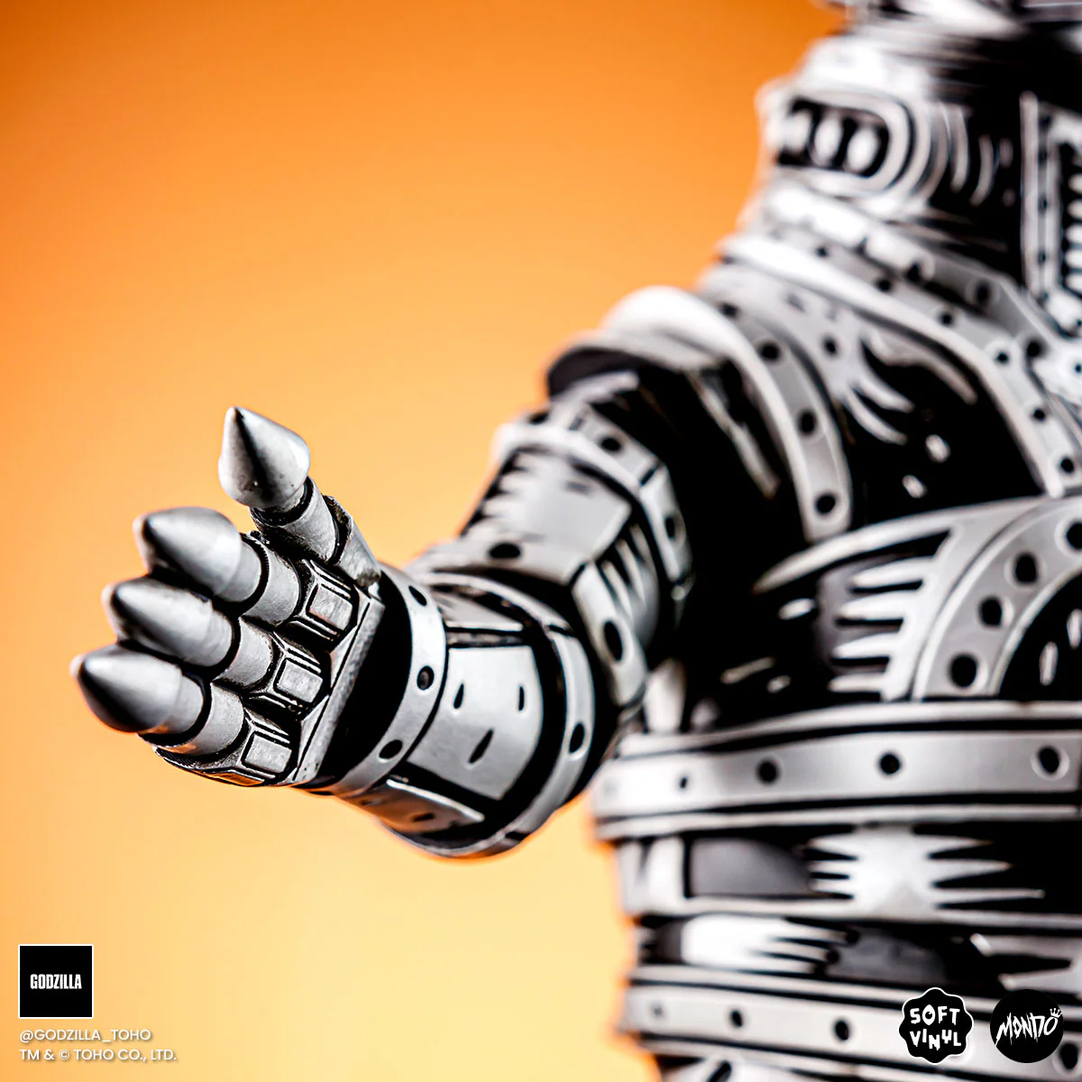Mechagodzilla (Silver) - Vinyl Designer Figure by Attack Peter - Silver Variant Limited Edition - Image 14