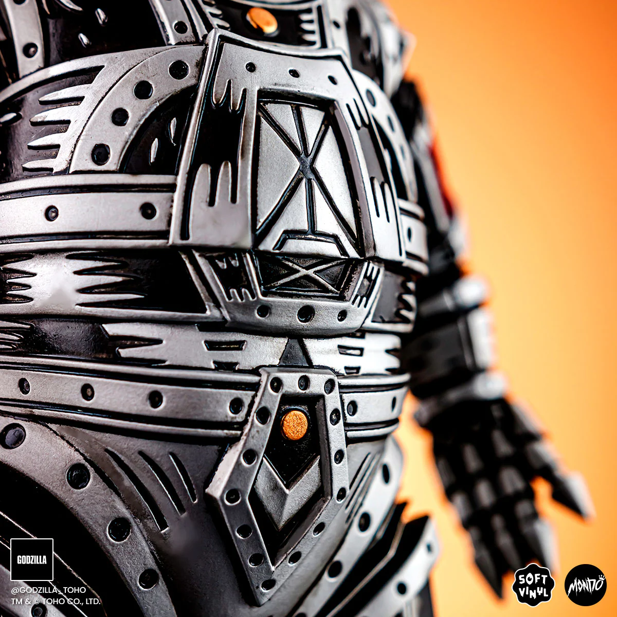 Mechagodzilla (Silver) - Vinyl Designer Figure by Attack Peter - Silver Variant Limited Edition - Image 15
