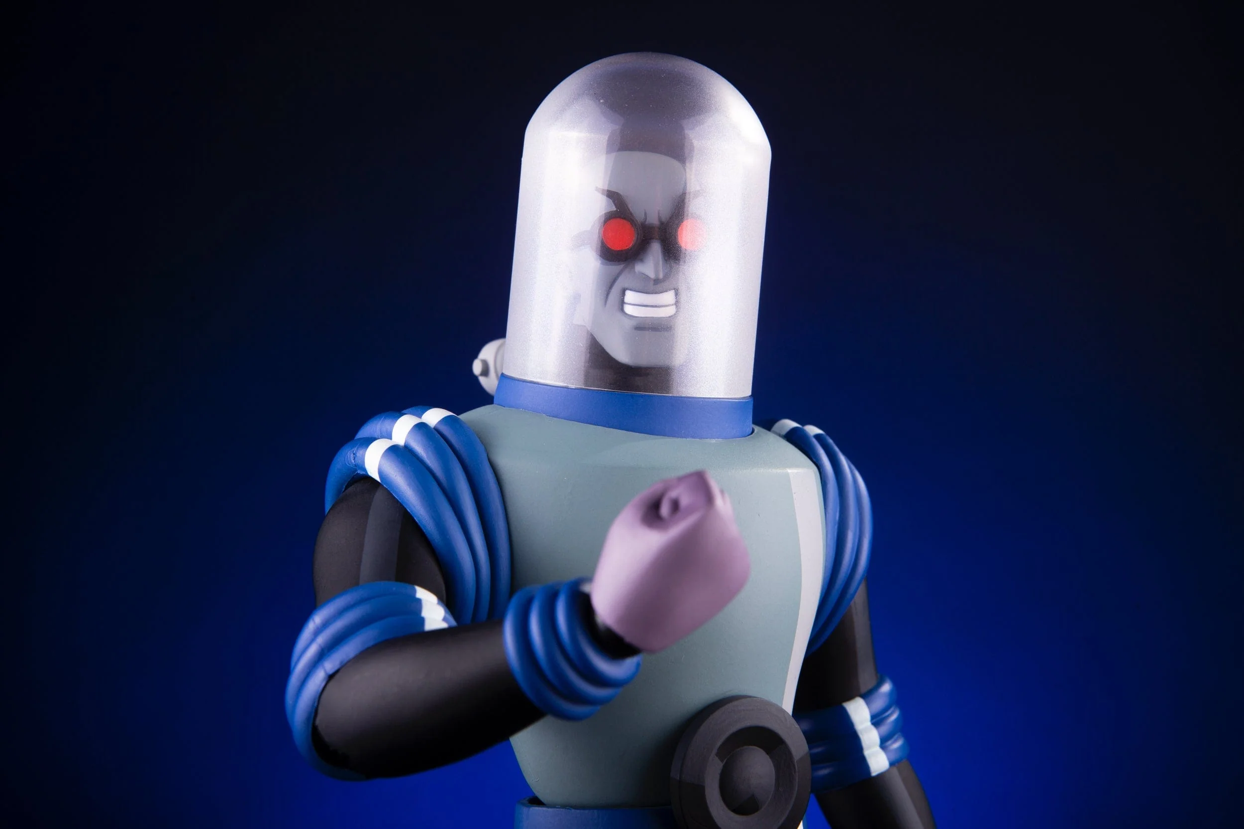 Batman: The Animated Series - Mr. Freeze 1/6 Scale Figure - Image 28