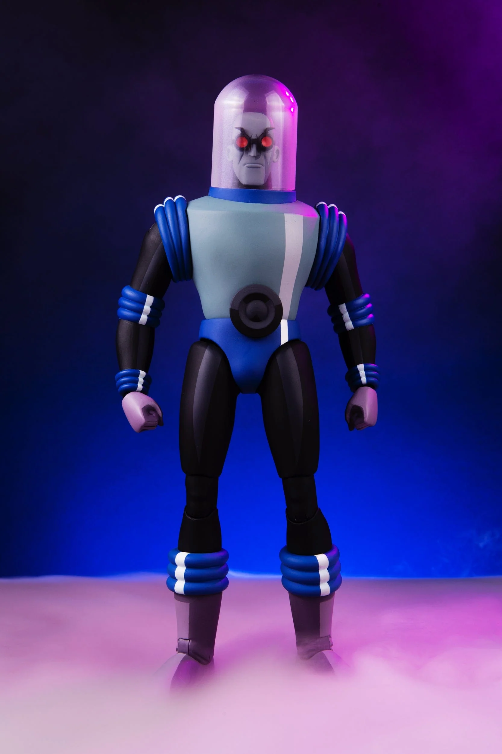 Batman: The Animated Series - Mr. Freeze 1/6 Scale Figure - Image 31