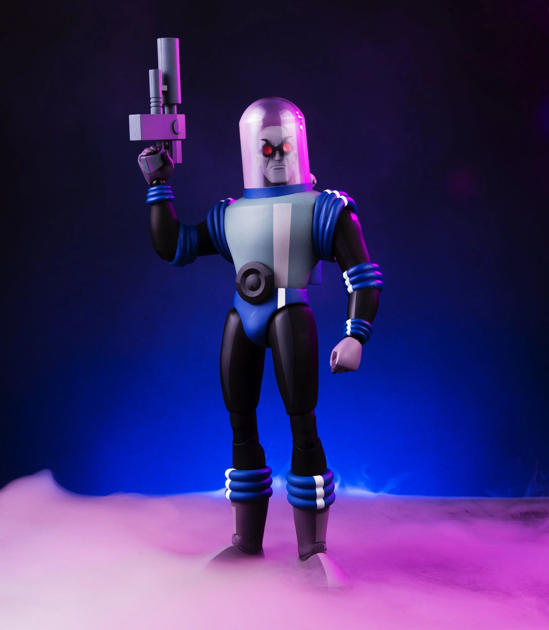 Batman: The Animated Series - Mr. Freeze 1/6 Scale Figure - Image 34