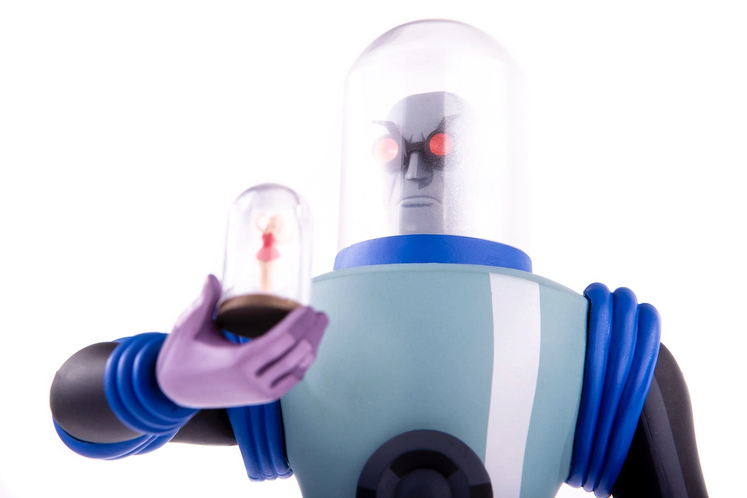 Batman: The Animated Series - Mr. Freeze 1/6 Scale Figure - Image 49
