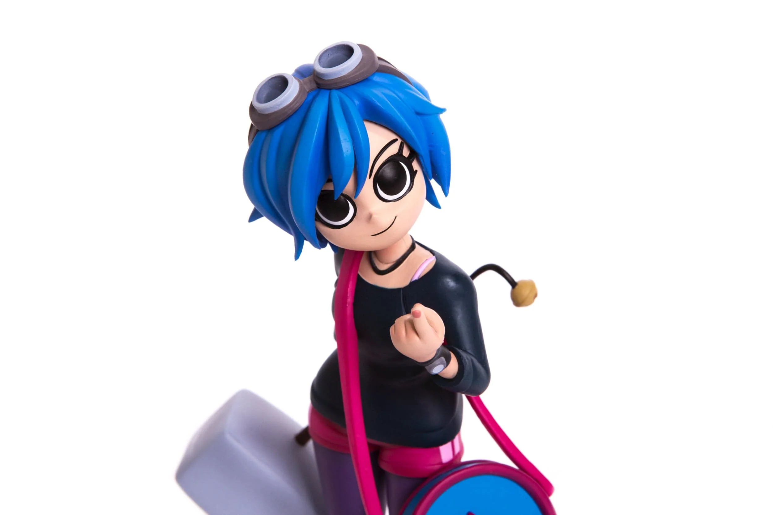 Ramona Flowers Collectible Figure (Black Friday Exclusive) - Image 4