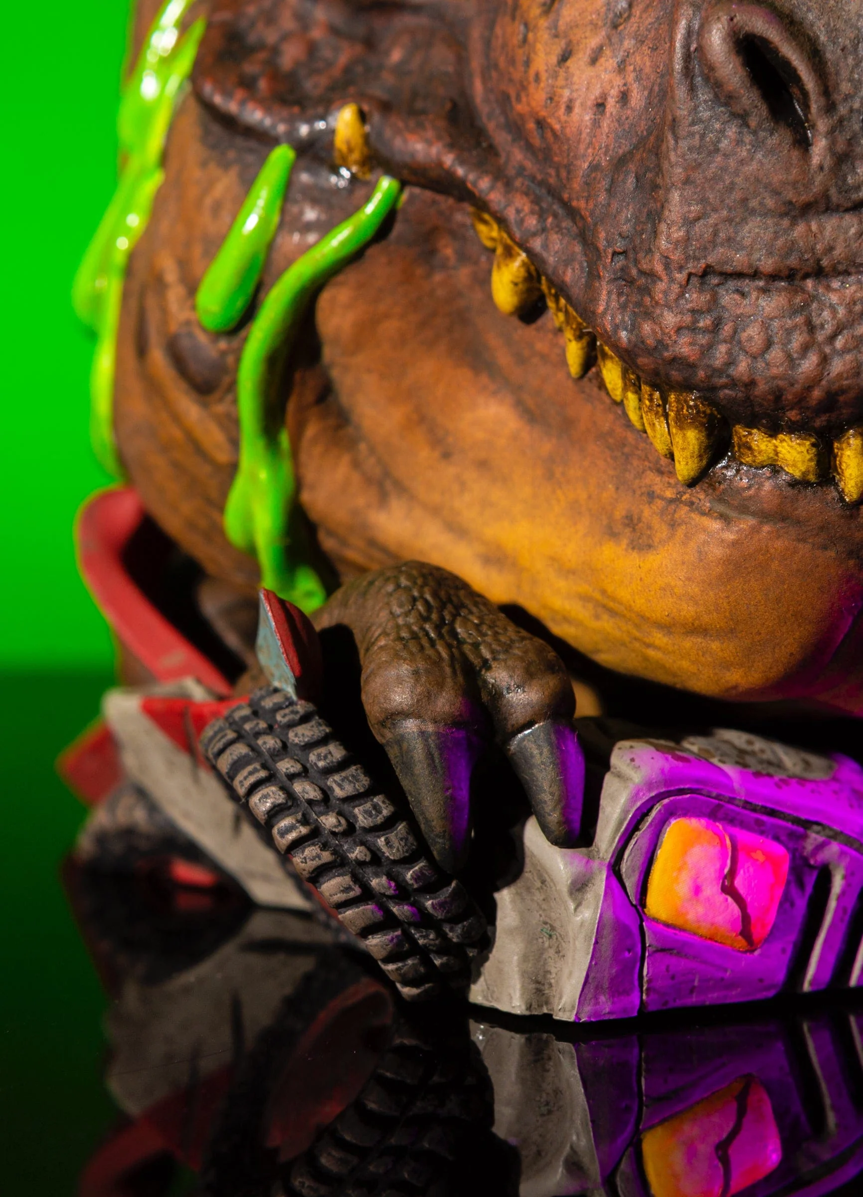 Jurassic Park – T-Rex Mega Mondoid Vinyl Figure - Image 21