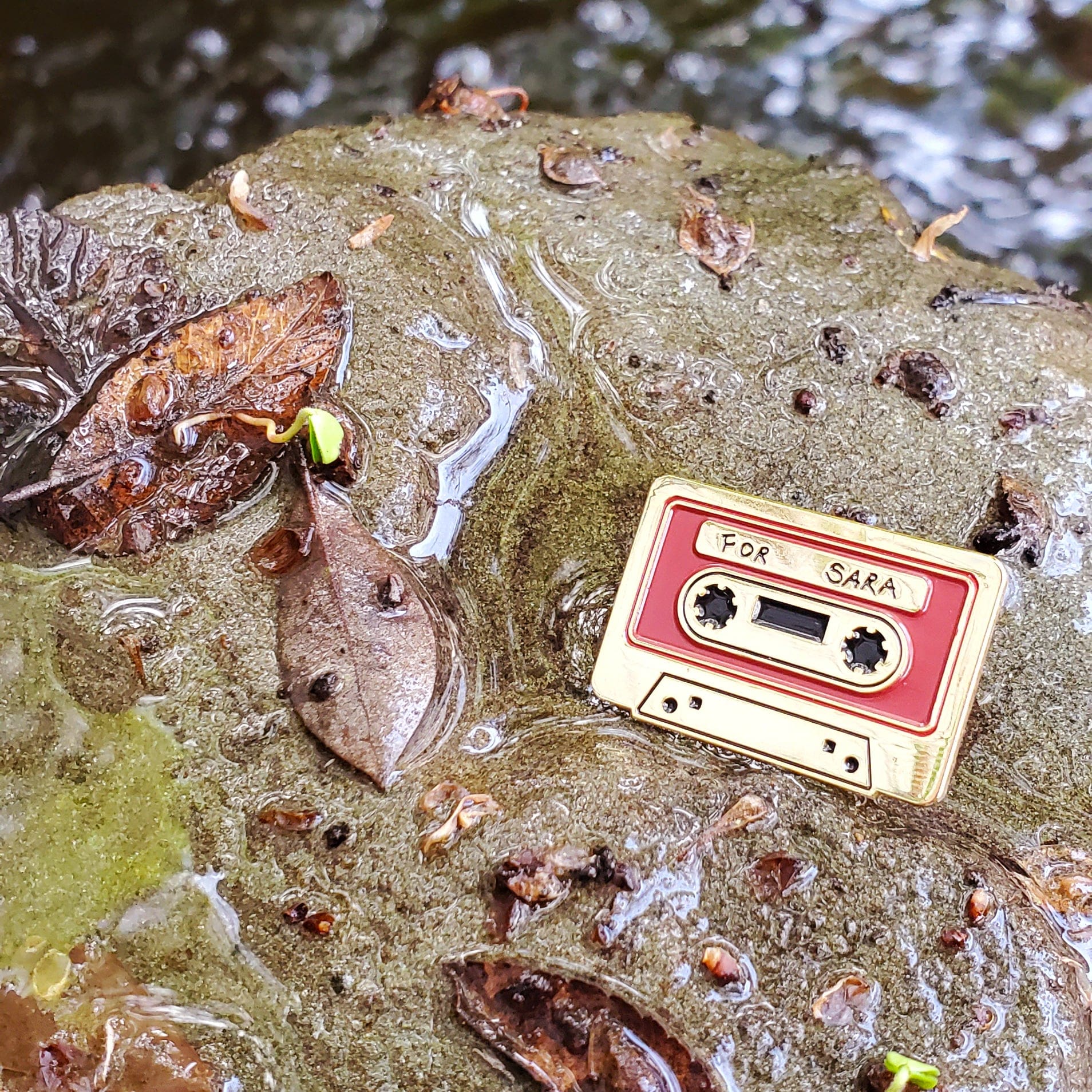 Over the Garden Wall – The Cassette Enamel Pin - Image 3